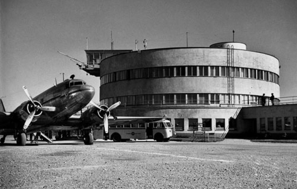 Malmin lentokenttä vuonna 1949