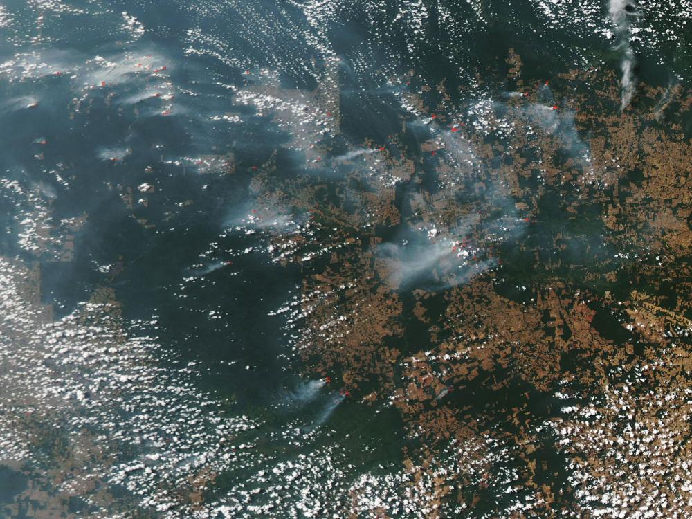 Sateliittikuva metsäpalosta