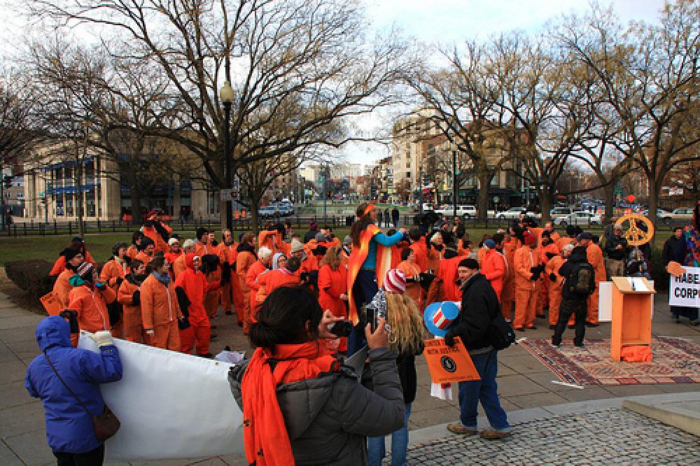 Guantanamo-mielenosoitus Washingtonissa.